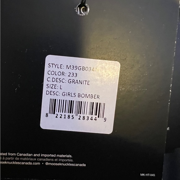 !!NEW!! KIDS UNISEX MOOSE KNUCKLES BOMBER!! - Picture 5 of 9